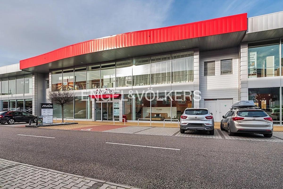 Pronájem obchodního prostoru 171 m²